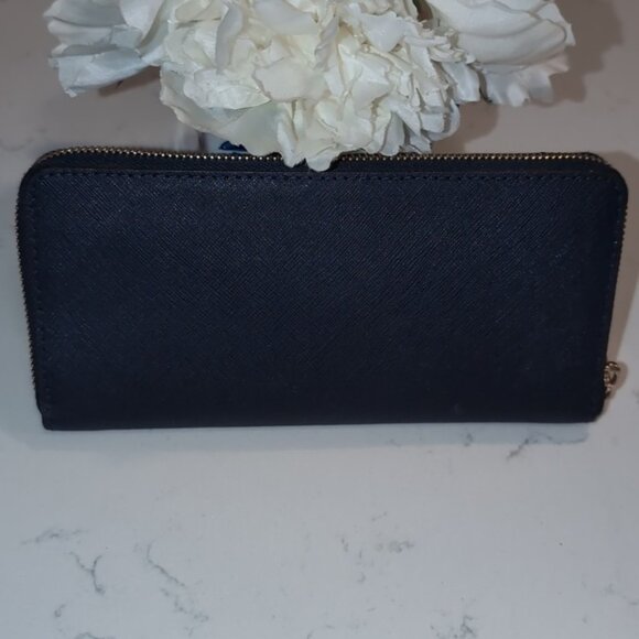 Michael Kors Jet Set Travel Large Continental Wallet - Picture 6 of 8